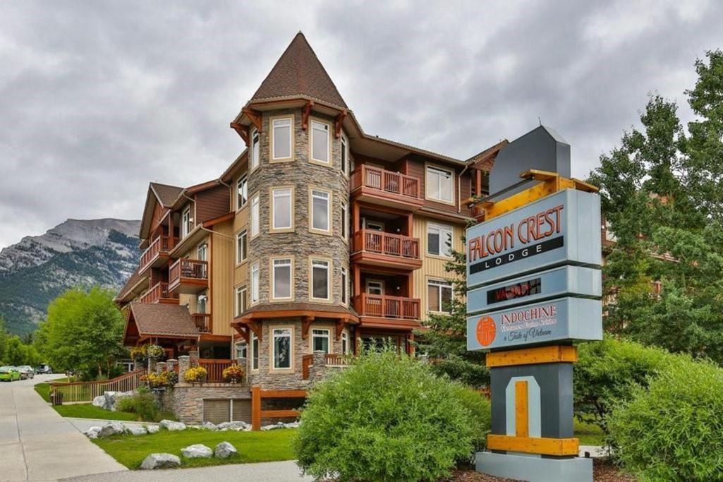 B&B Falcon Crest Lodge 1Br 1Pullout Canmore Ngoại thất bức ảnh